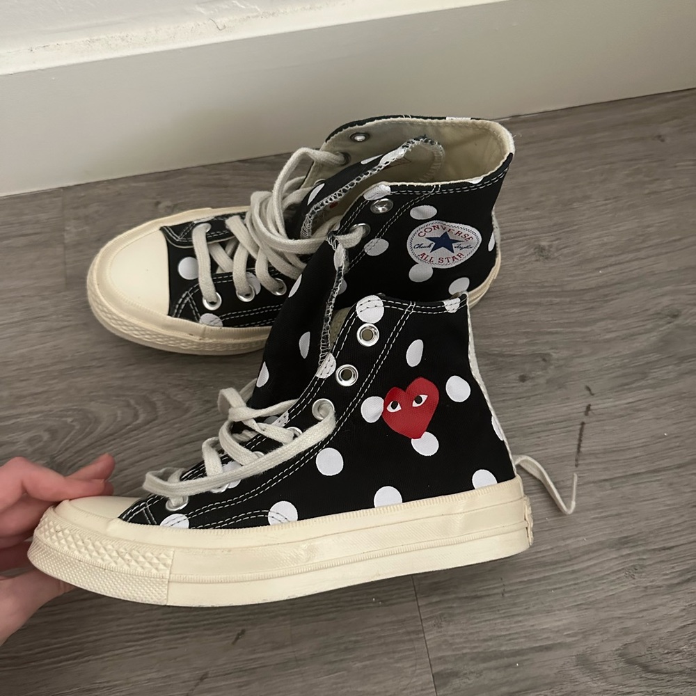 Converse comme des garcons polka dot